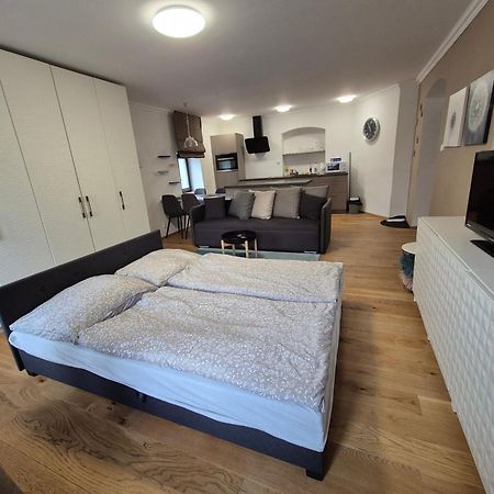 The Gusto Apartman 霍穆托夫 外观 照片